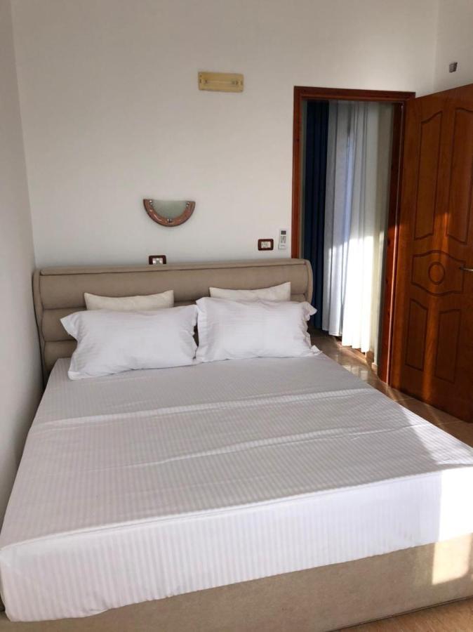 Kenza Apartments Saranda Oda fotoğraf